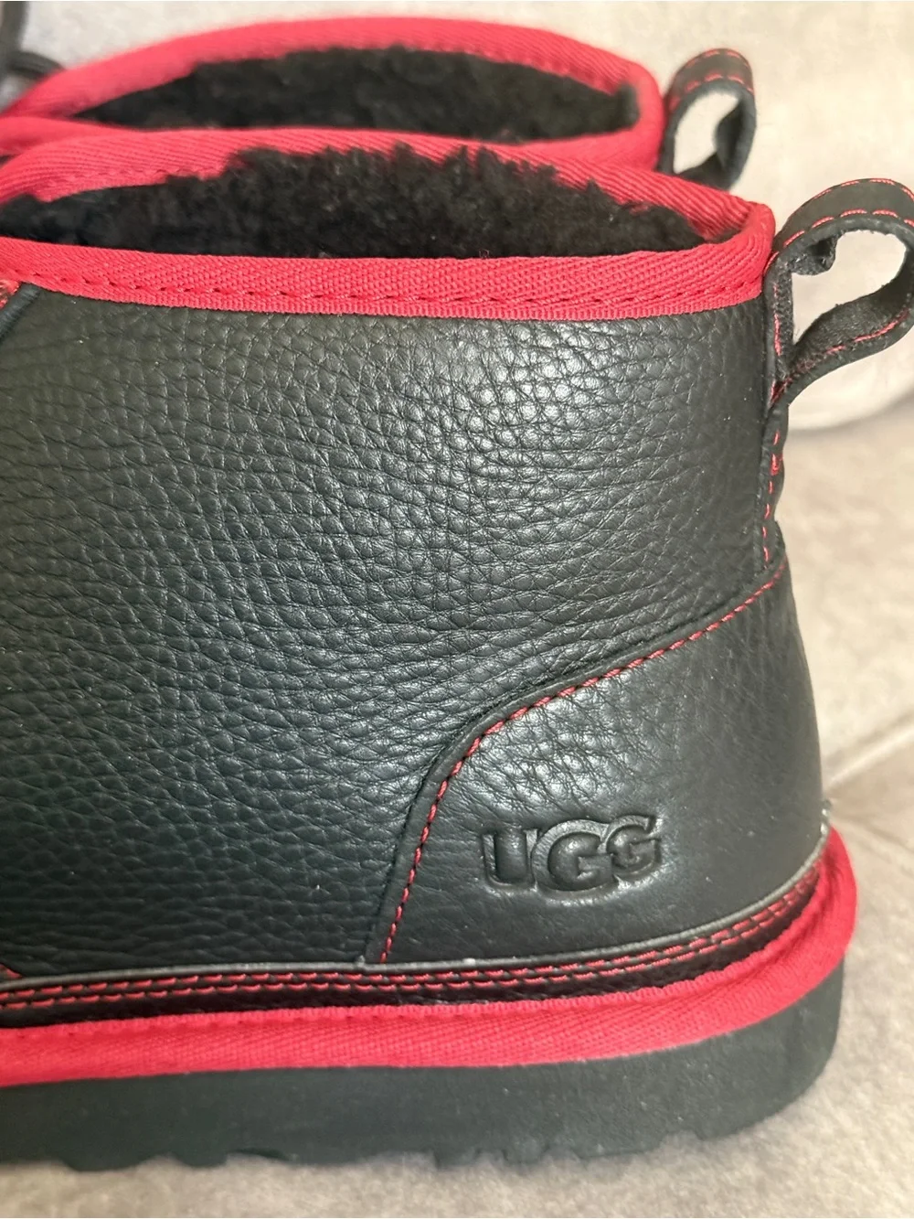UGG Men’s Black Leather Chukka Boot with Red Trim size 11